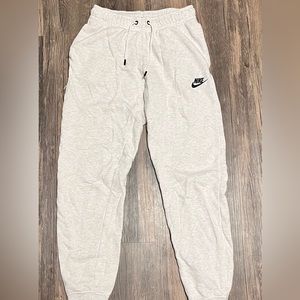 NIKE BLACK AND WHITE JOGGERS